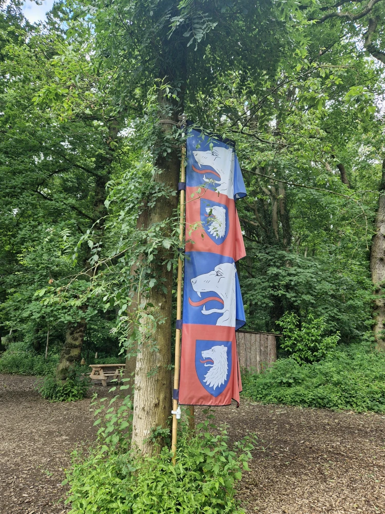 Erddig Wolfs Den