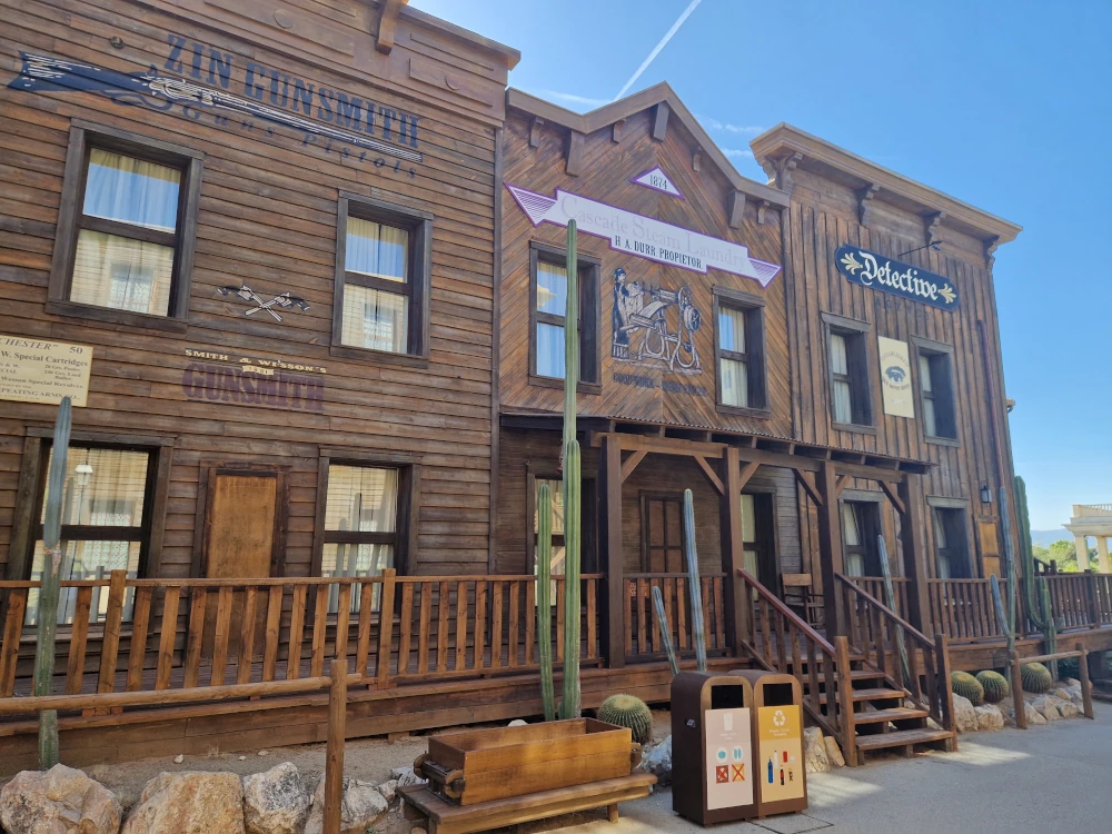 Hotel Gold River Resort