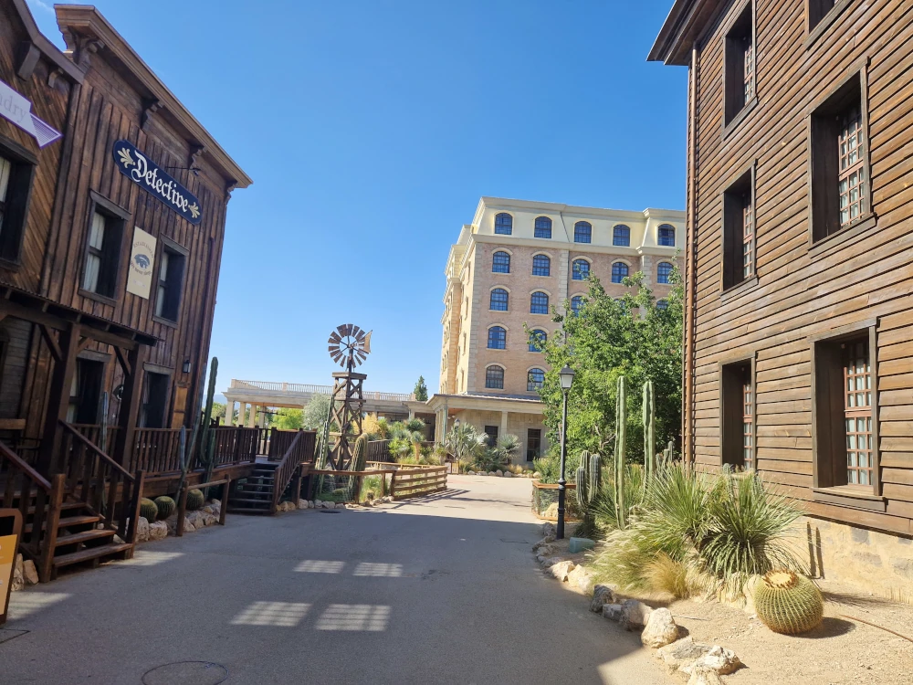 Hotel Gold River Resort City Hall