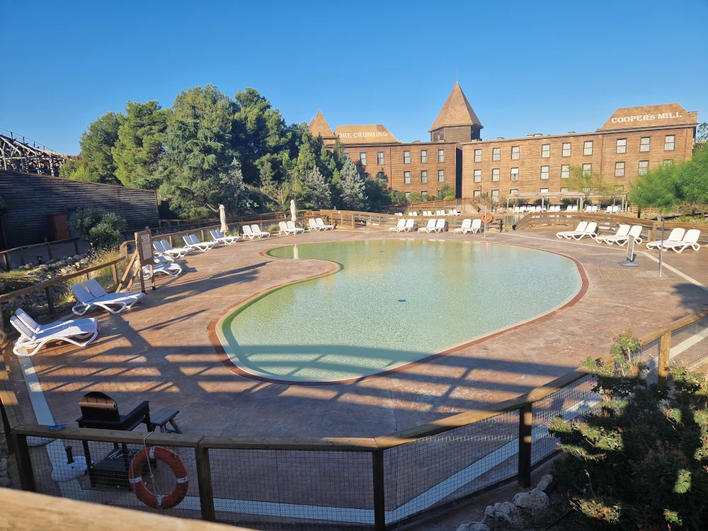 Hotel Gold River Pools