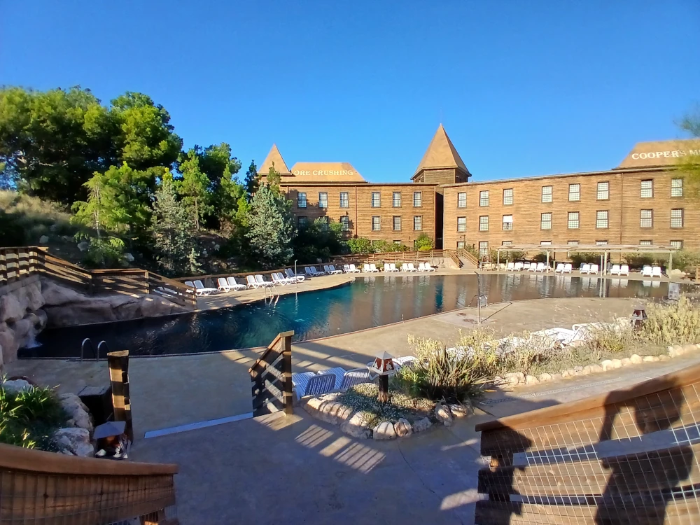 Hotel Gold River Pools