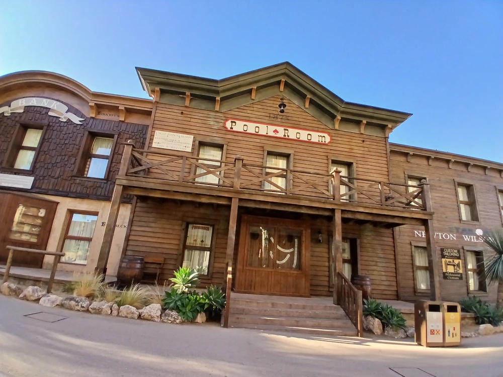 Hotel Gold River Resort