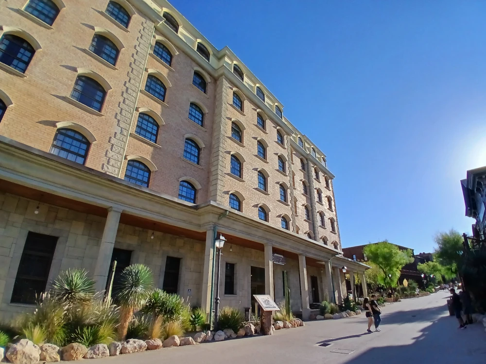 Hotel Gold River Resort City Hall