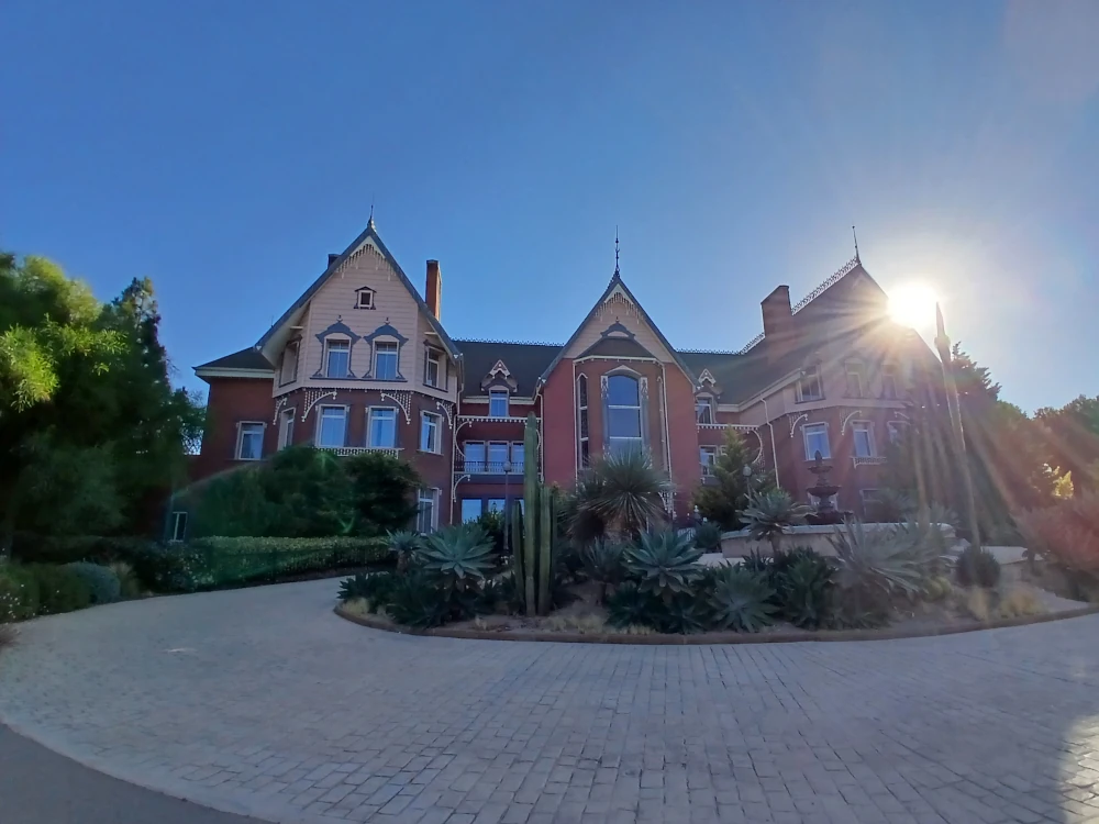 Hotel Gold River Resort Mansion De Lucy