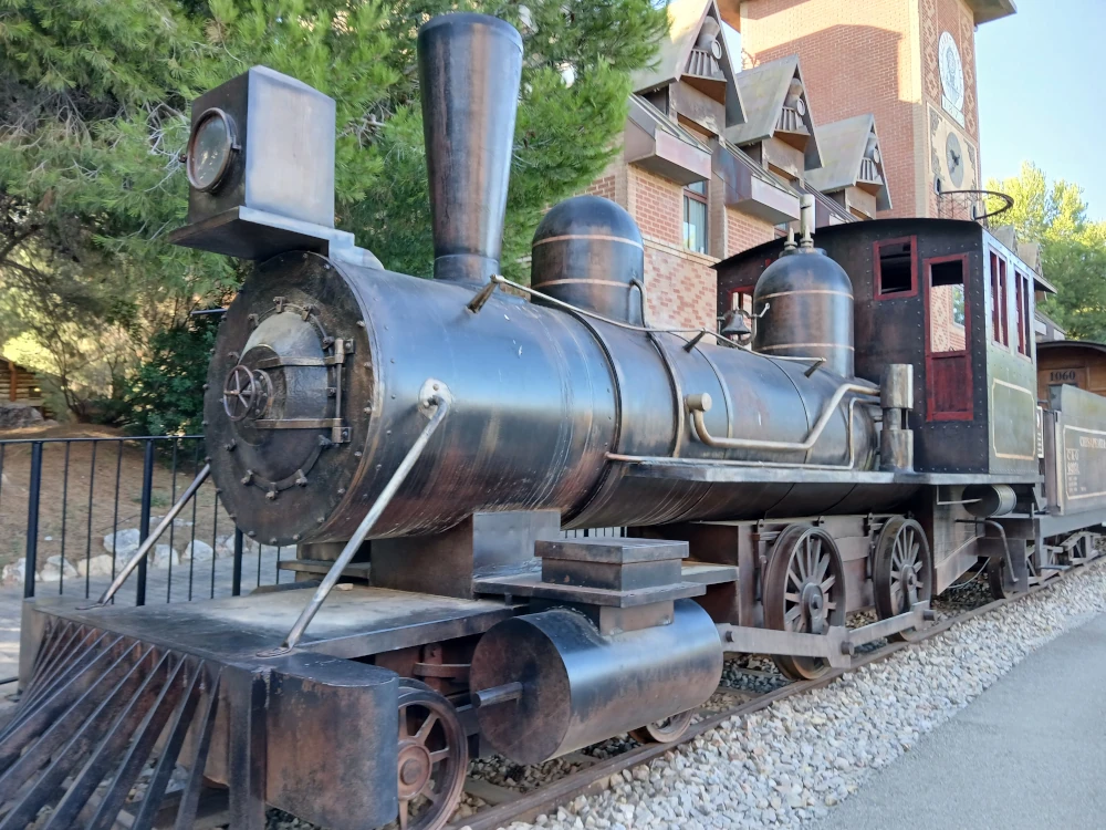 Hotel Gold River Resort Train