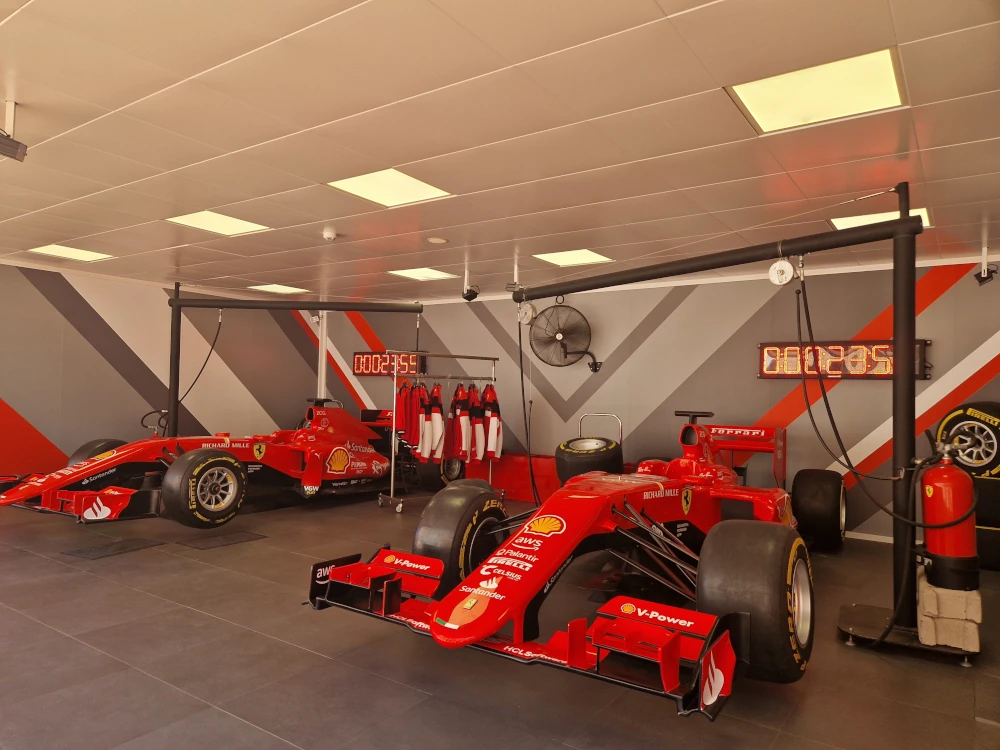 Ferrari Land Tyre Change