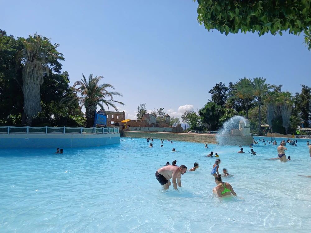 Caribe Aquatic Park Bermuda Triangle