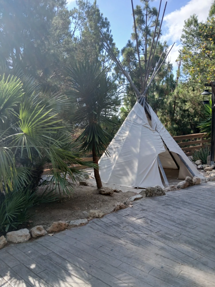 Hotel Gold River Resort Teepee
