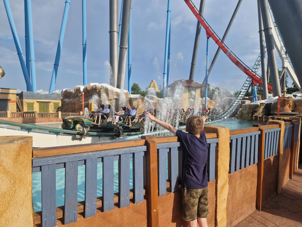 PortAventura Park Shambhala splashdown