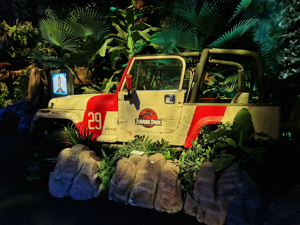 Jurassic World The Exhibition Jeep