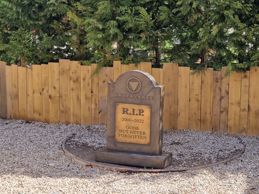 Drayton Manor Resort Apocalypse Gravestone