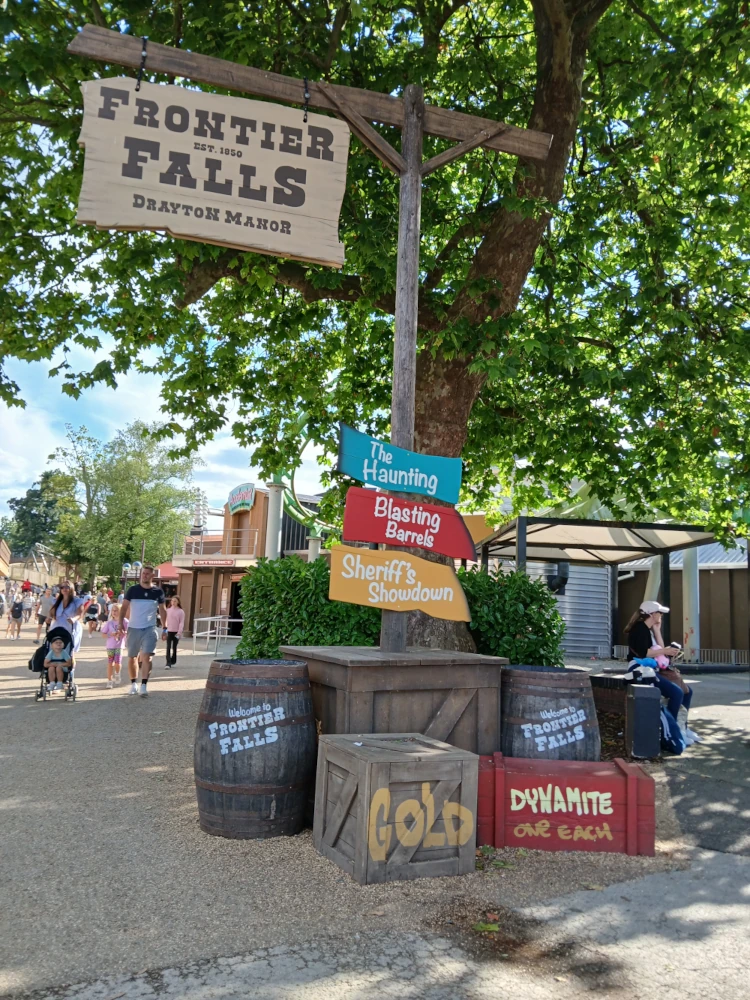 Drayton Manor Resort Frontier Falls Sign