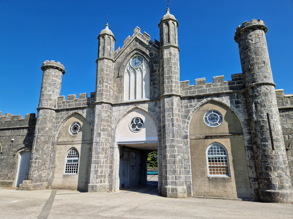 Plas Newydd Stables