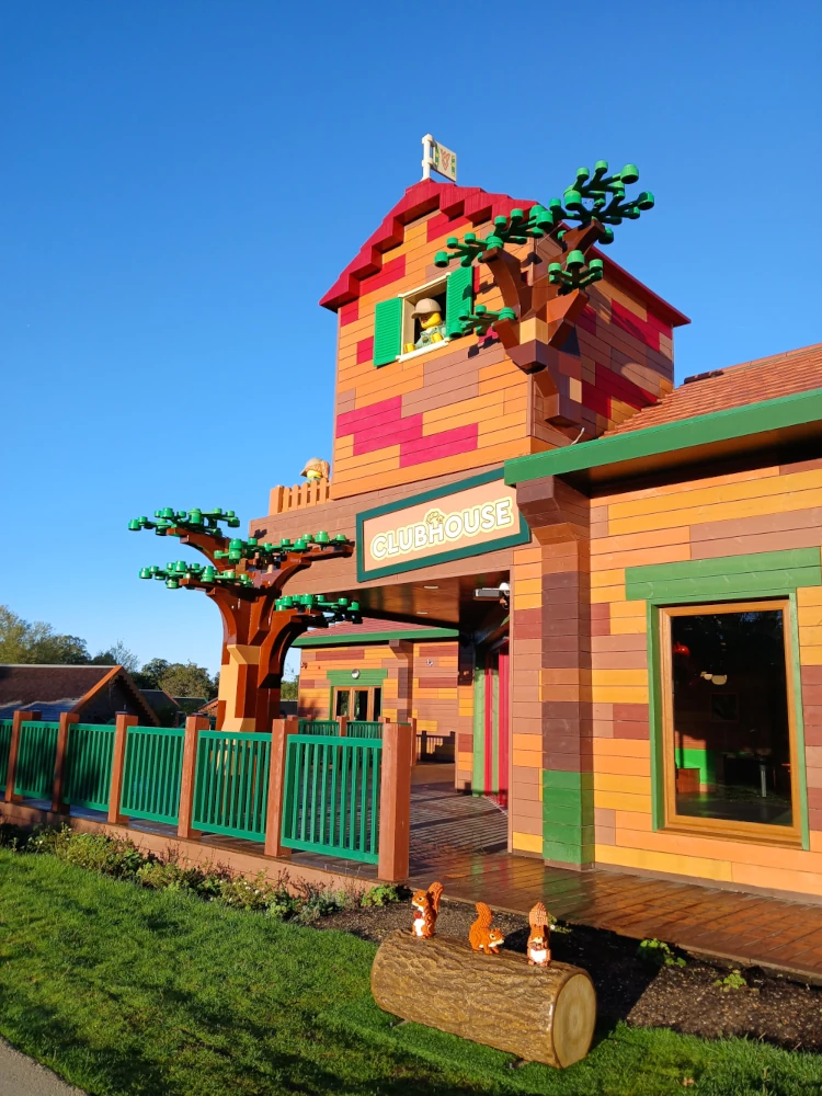 Legoland Windsor Woodland Village Clubhouse