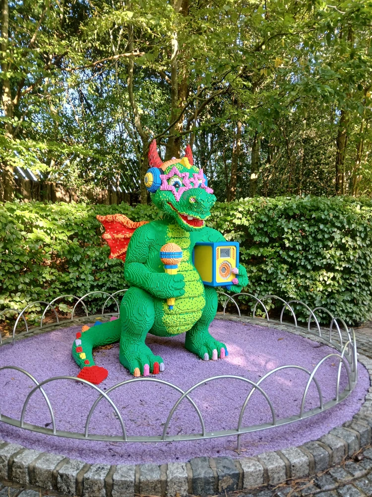 Legoland Windsor Party Dragon