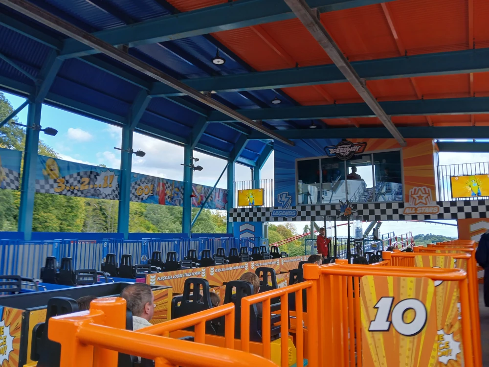 Legoland Windsor Minifigure Speedway Station