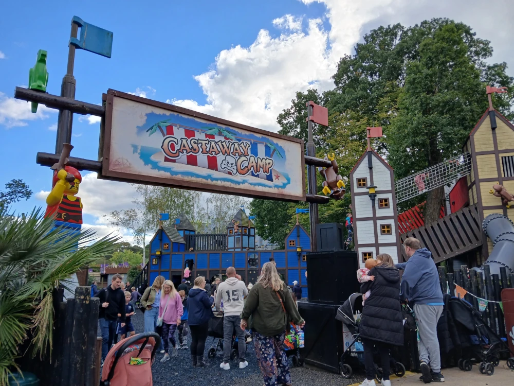 Legoland Windsor Castaway Camp