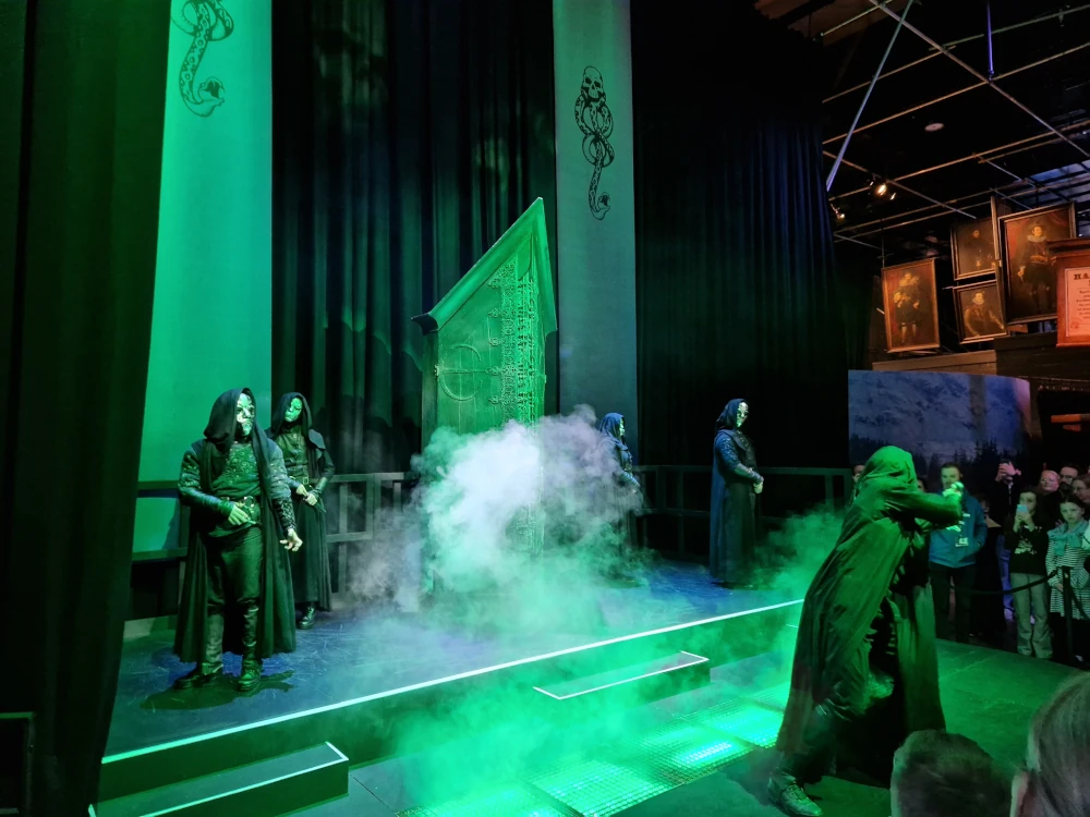 Warner Bros Studio Tour Death Eater Show