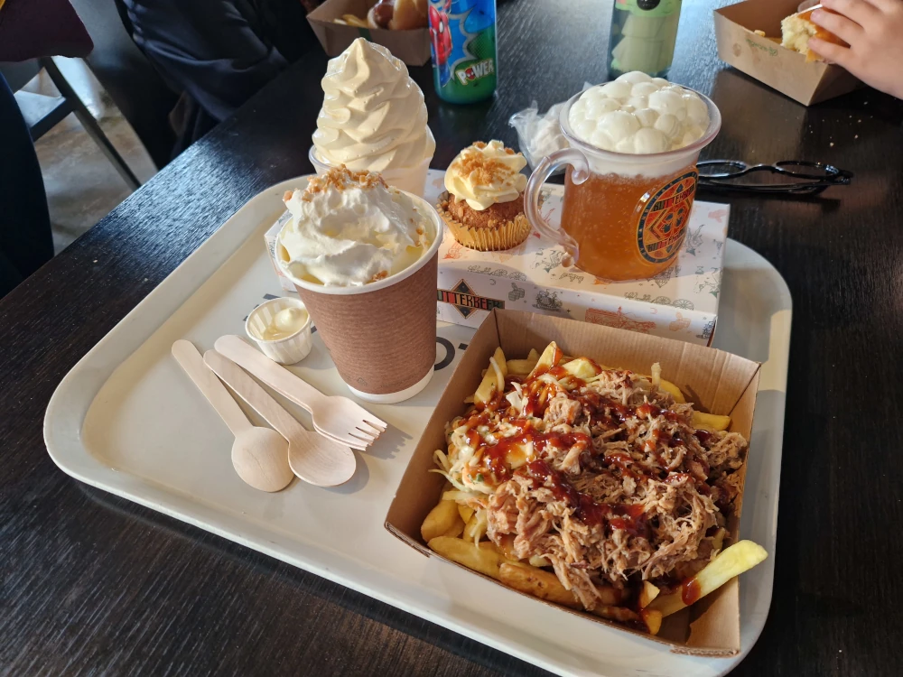 Warner Bros Studio Tour Backlot Cafe Food