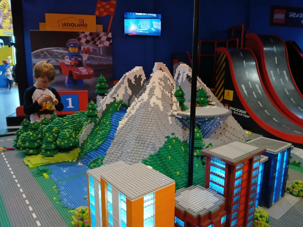 Legoland Discovery Centre Manchester Build Table