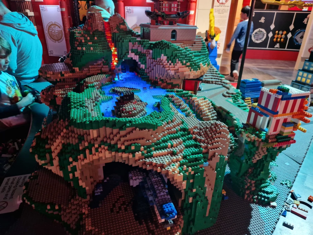 Legoland Discovery Centre Manchester Ninjago Build Table