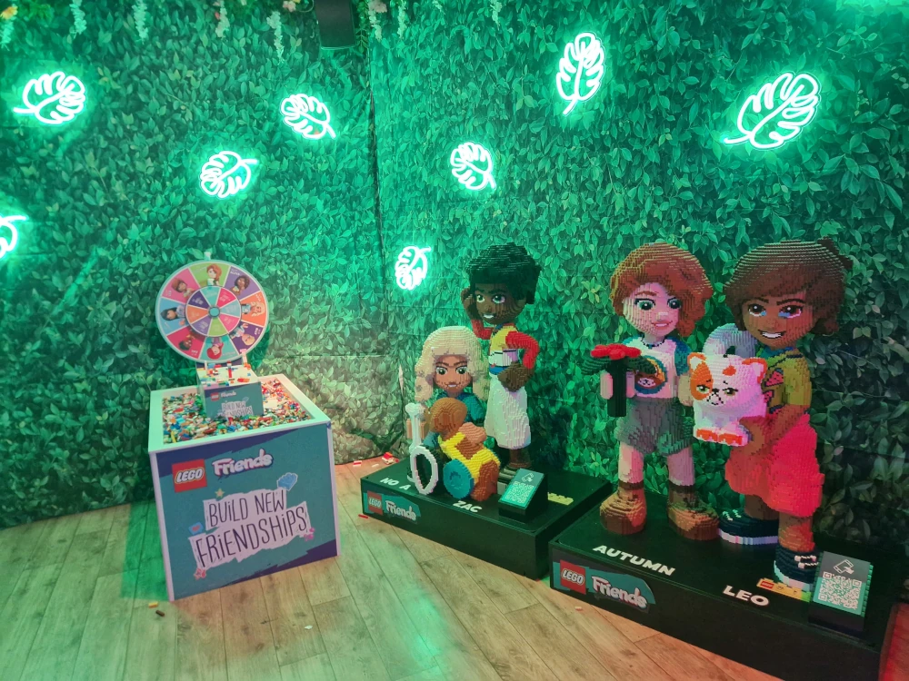 Legoland Discovery Centre Manchester Lego Friends Display
