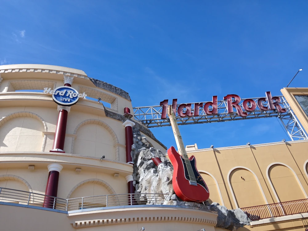 Universal CityWalk Hard Rock Live