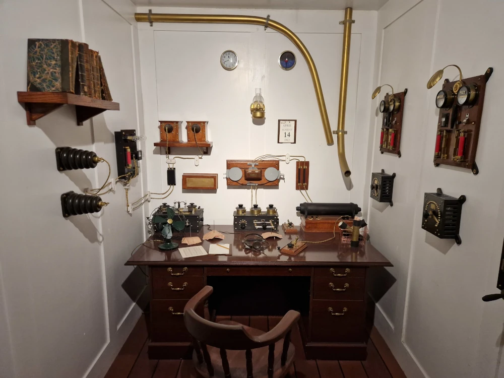 Titanic The Artifact Exhibition Replica Office