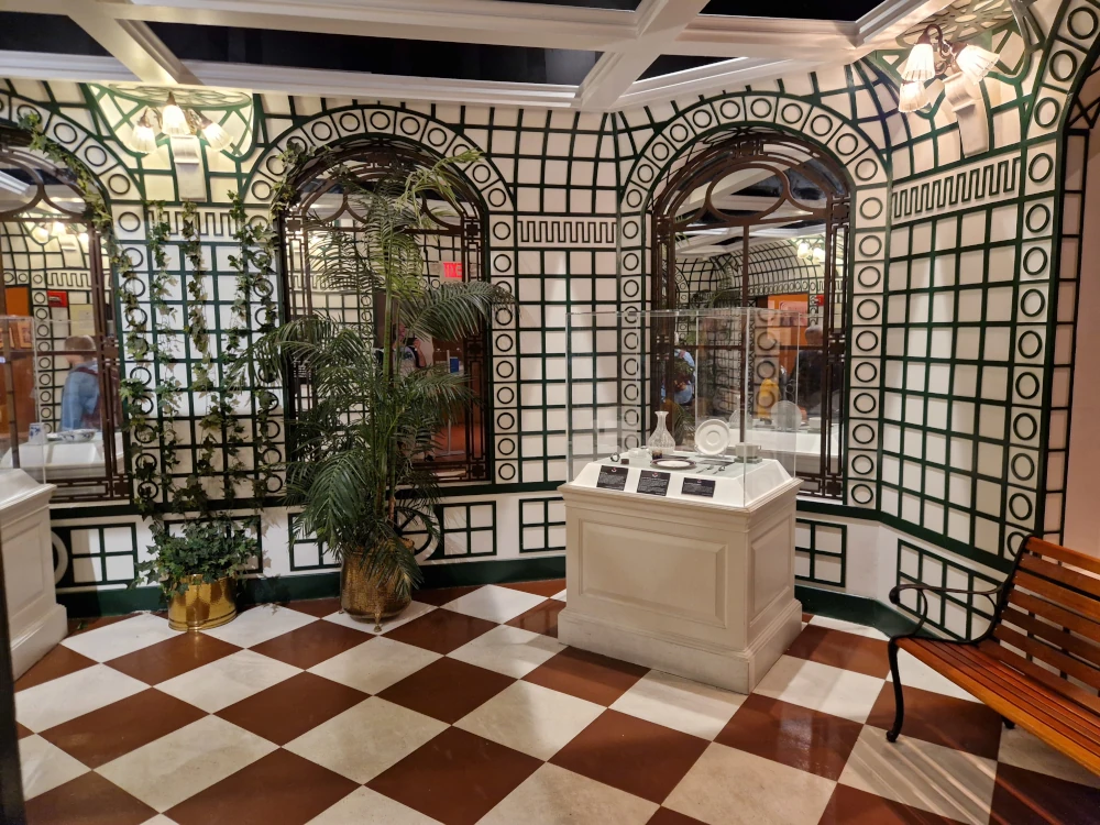 Titanic The Artifact Exhibition Verandah Cafe