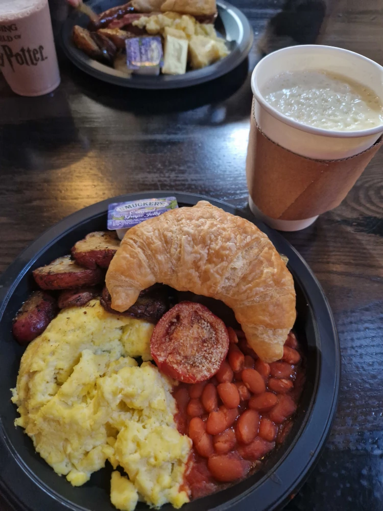 Universal Islands of Adventure Three Broomsticks Breakfast