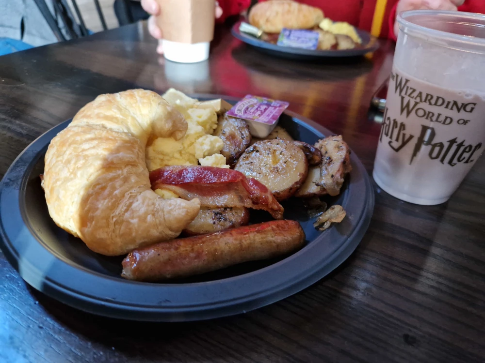 Universal Islands of Adventure Three Broomsticks Breakfast