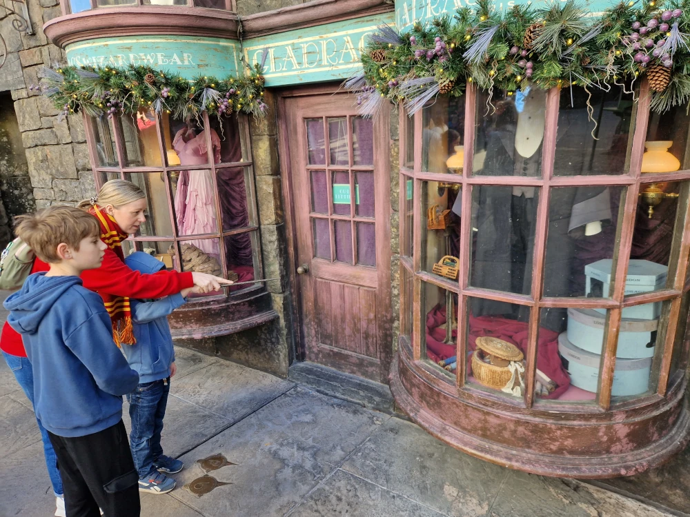 Universal Islands of Adventure Hogsmeade Spells