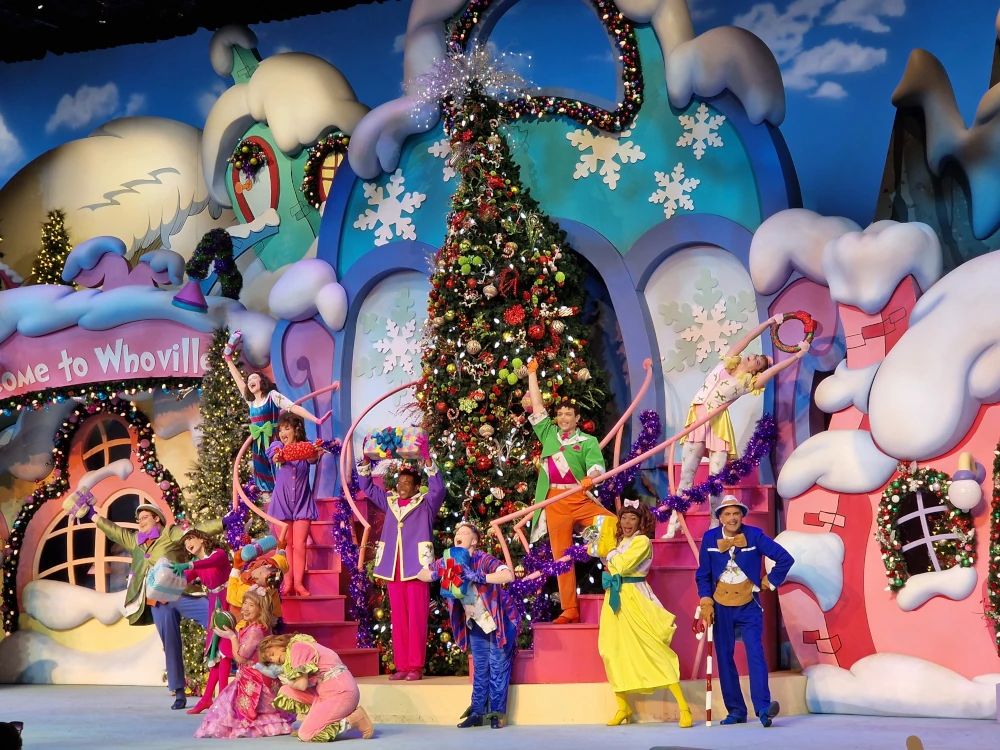 Universal Islands of Adventure Grinchmas Who-liday Spectacular