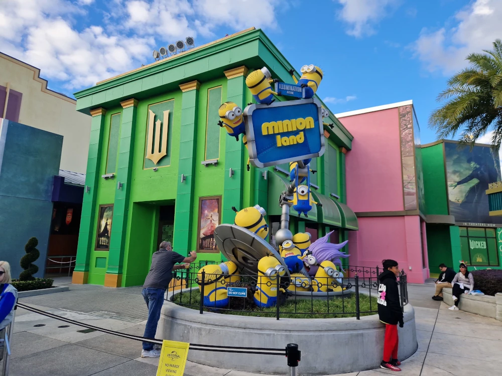 Universal Studios Florida Minions Land