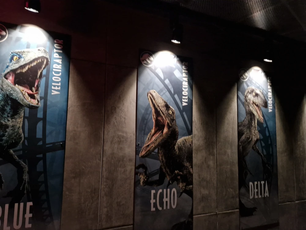 Universal Islands of Adventure Jurassic World Velocicoaster Queue