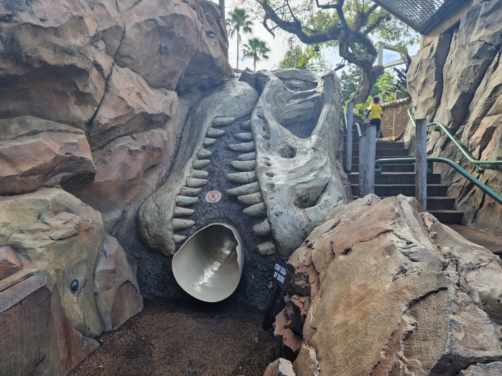 Universal Islands of Adventure Jurassic Park Camp Jurassic