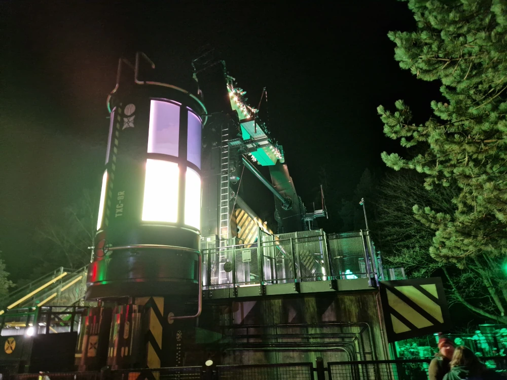 Alton Towers - Toxicator at Night