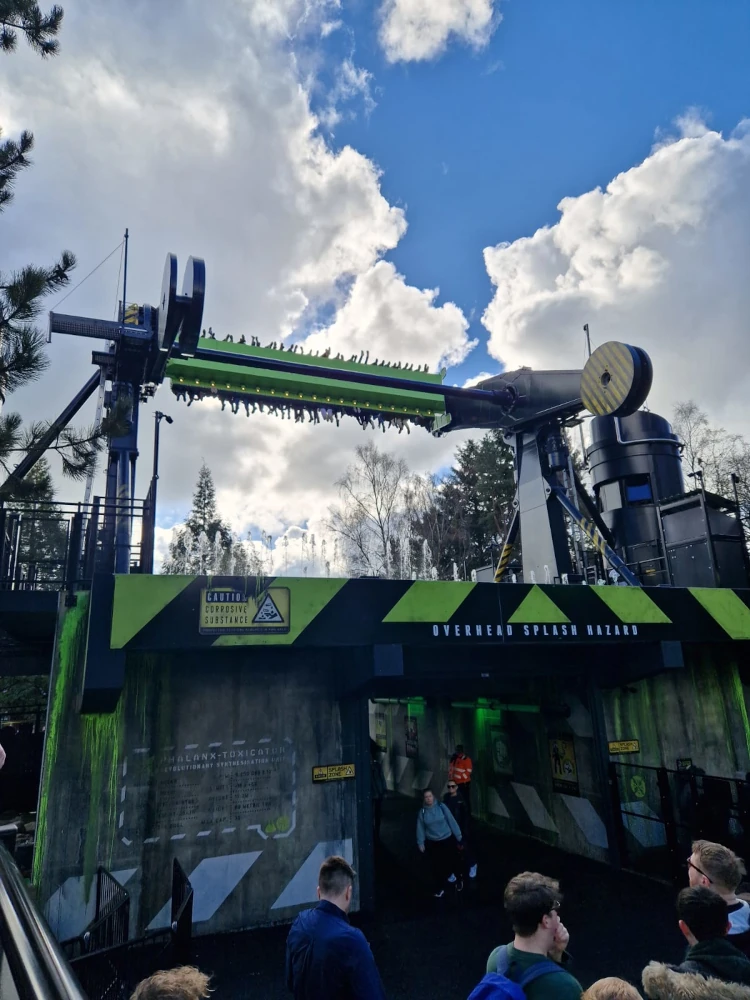 Alton Towers - Toxicator
