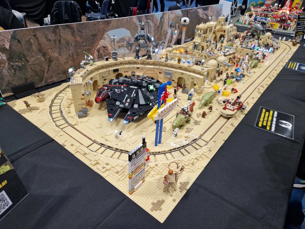 Bricktastic 2025 Lego Star Wars Mos Eisley Diorama