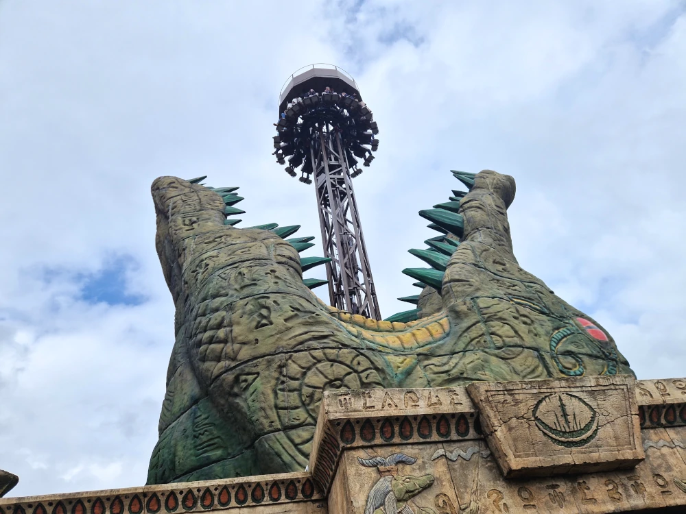 Chessington World of Adventures Croc Drop