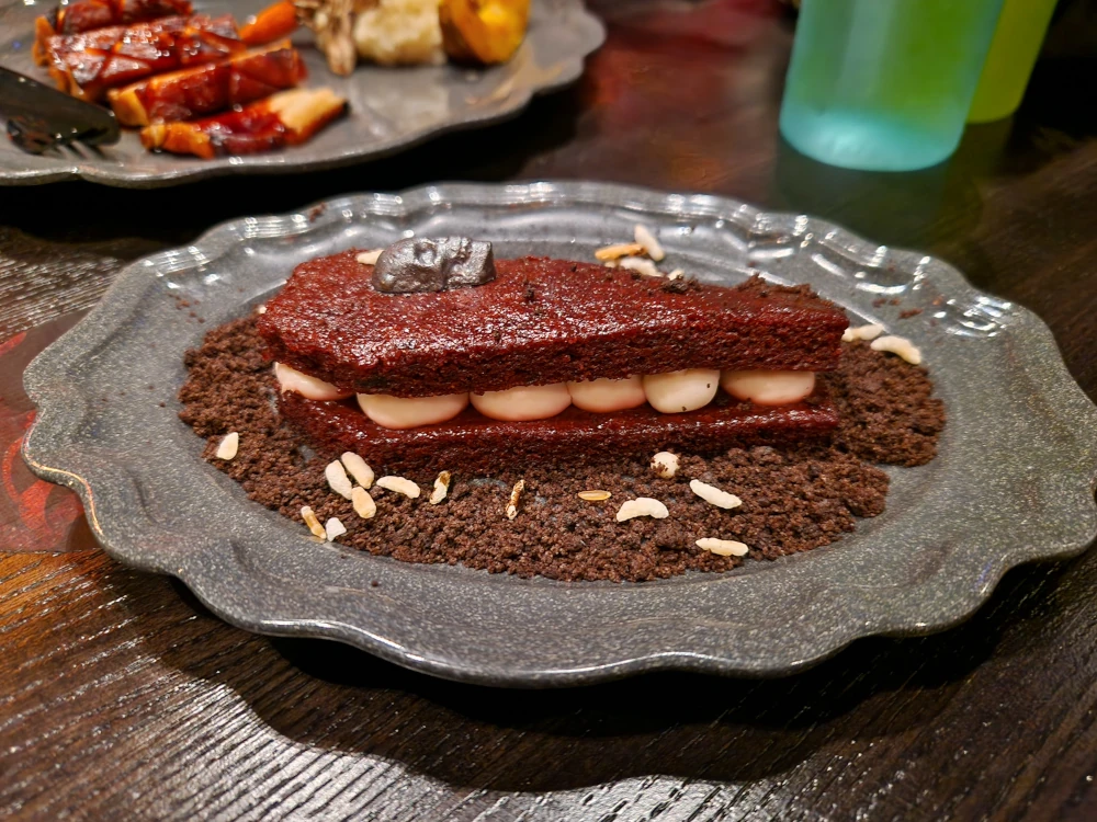 Epic Universe Das Stakehaus Red Velvet Death Cake