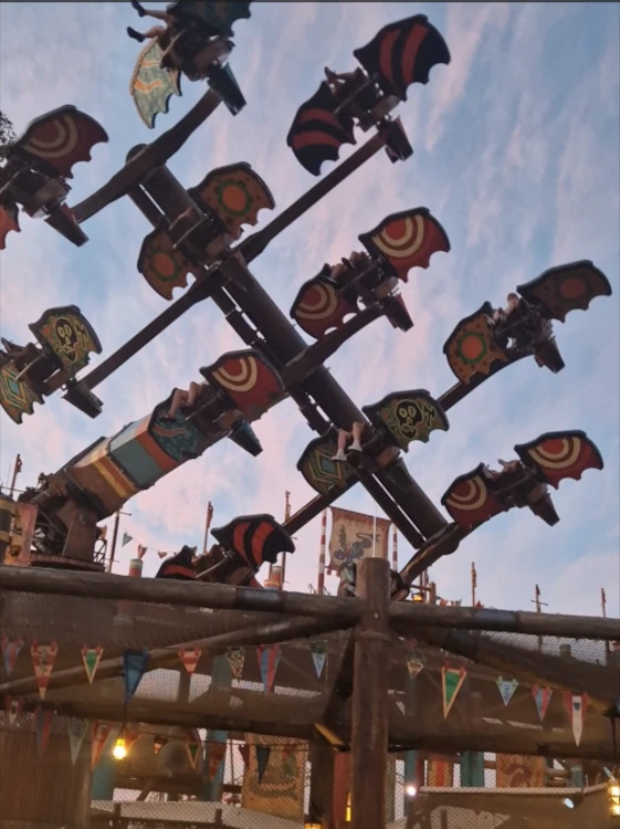Epic Universe Dragon Racer's Rally