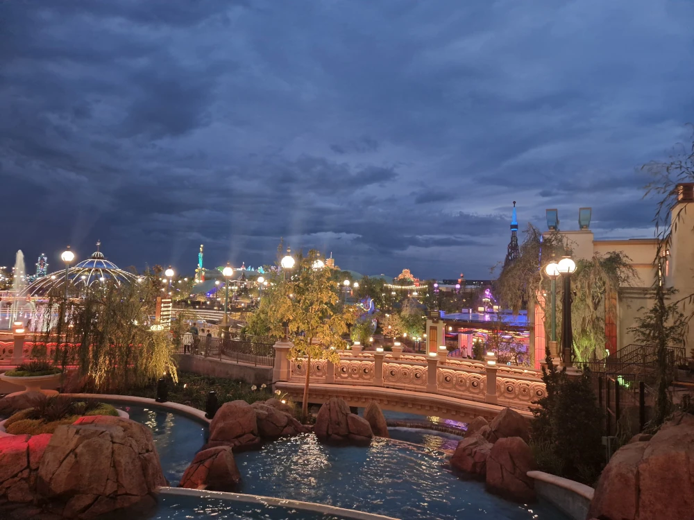 Universal Helios Grand Hotel Views