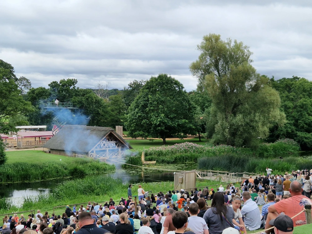 Warwick Castle Falconers Quest Show