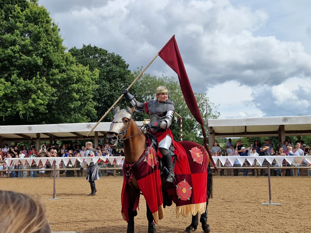 Warwick Castle War of the Roses Knight