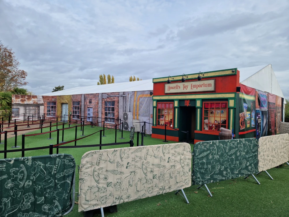 Thorpe Park Scare Maze Stitches 