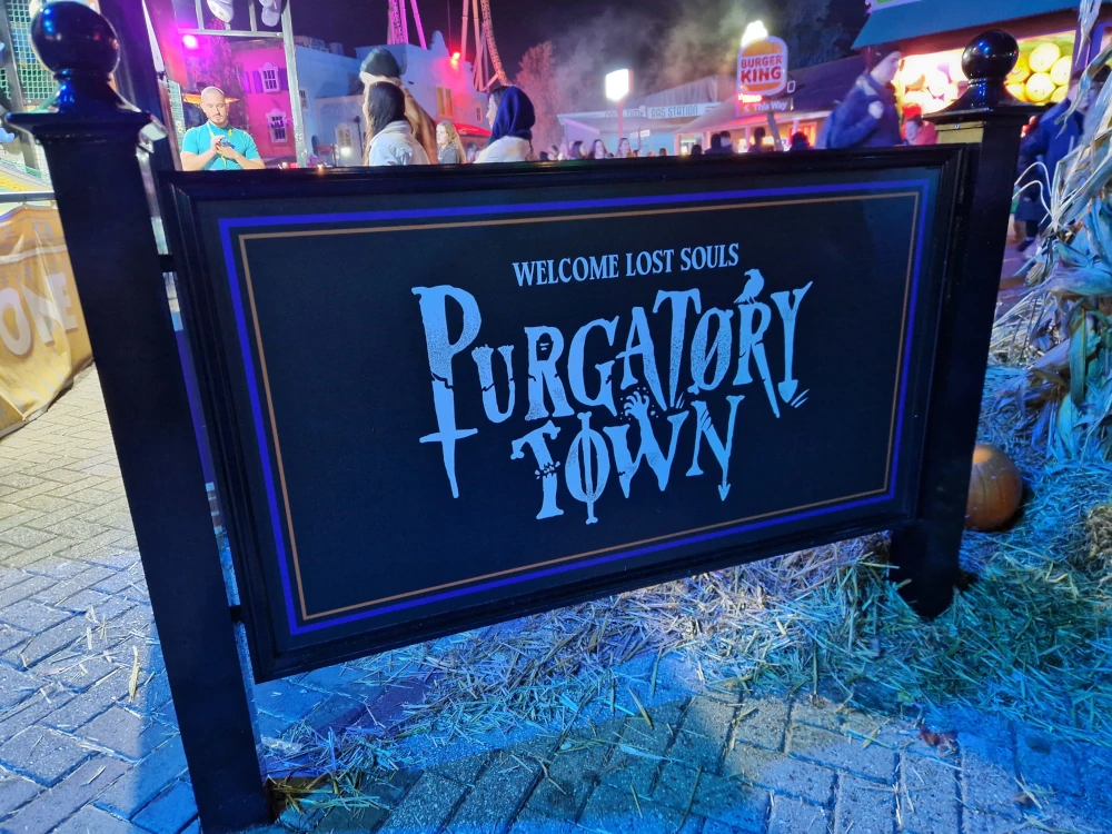 Thorpe Park Purgatory Town Sign
