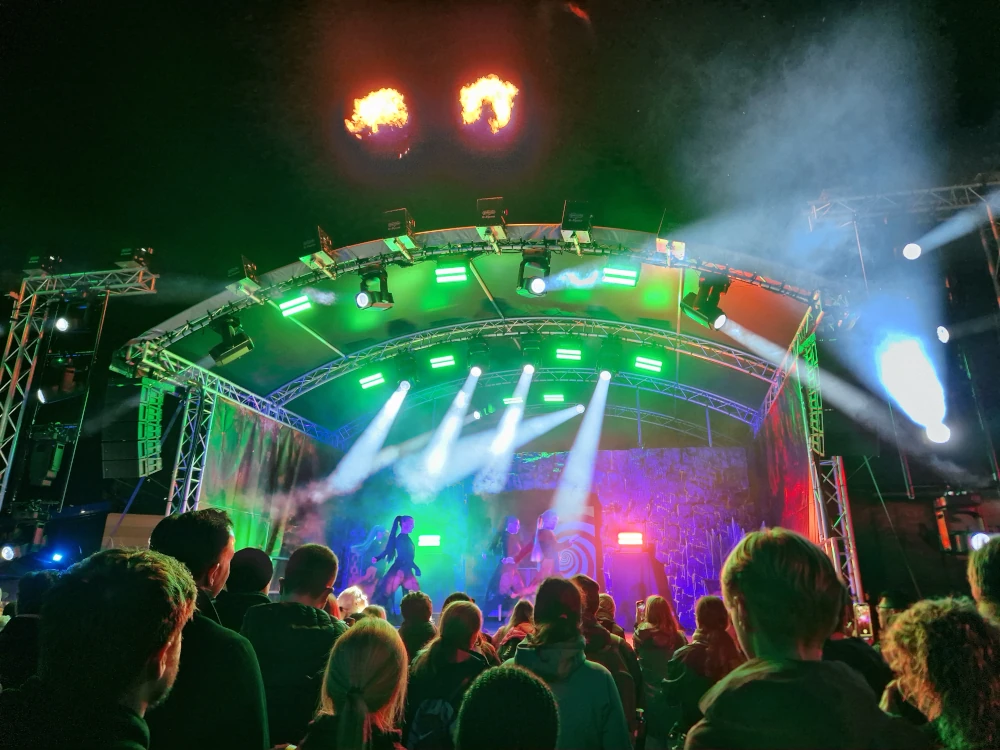 Thorpe Park Fire show