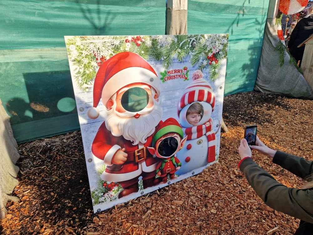 Christmas Farm Wrexham Picture Stand