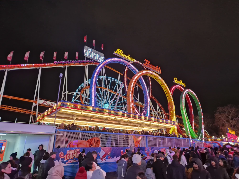Hyde Park Winter Wonderland Munich Looping